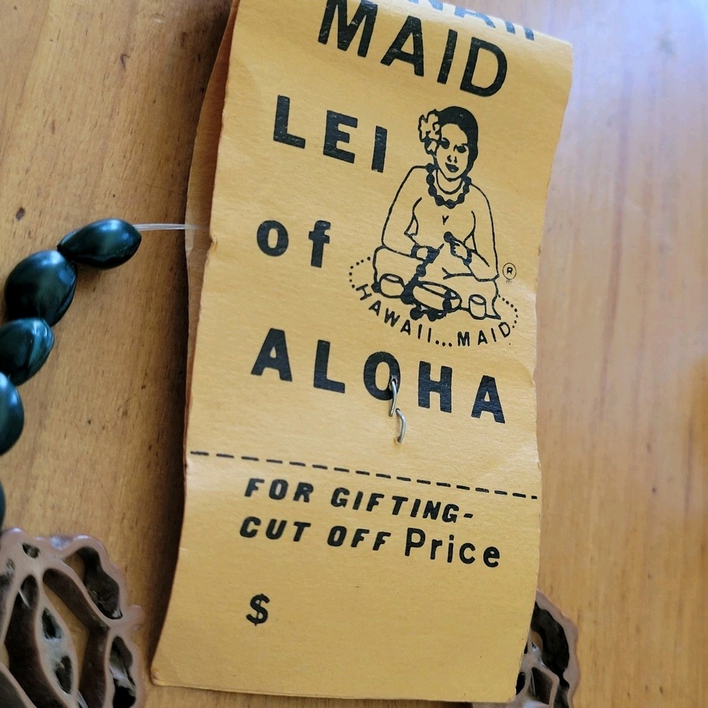 Vintage Maid of Aloha Hawaiian Lei Necklace Walnut Shell Green Seed 34 Inch